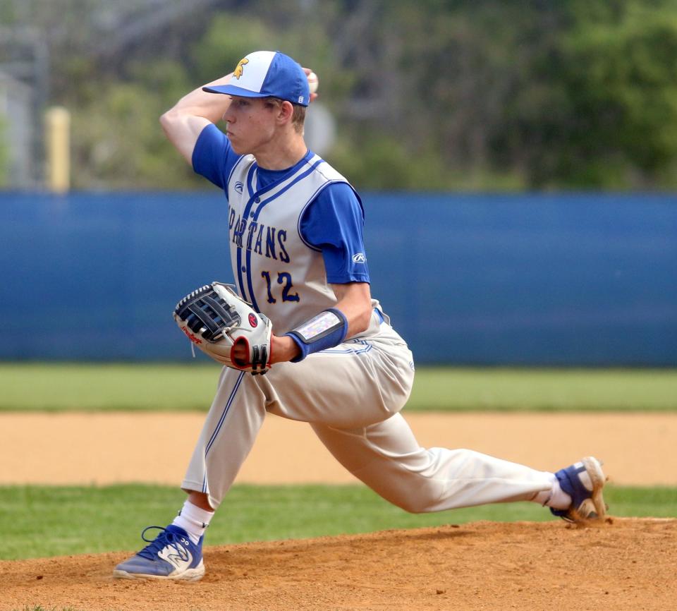 Liam Hadfield pitches for Maine-Endwell in a 1-0, 10-inning loss to Horseheads in a Section 4 Class A baseball semifinal May 19, 2023 at Horseheads High School. Hadfield struck out 12 in eight innings.