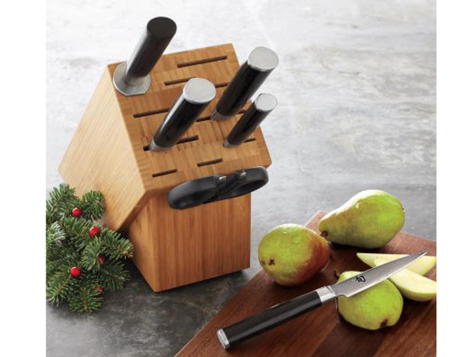 Your Knife Block Is Probably Harboring Bacteria—Here’s How to Clean It