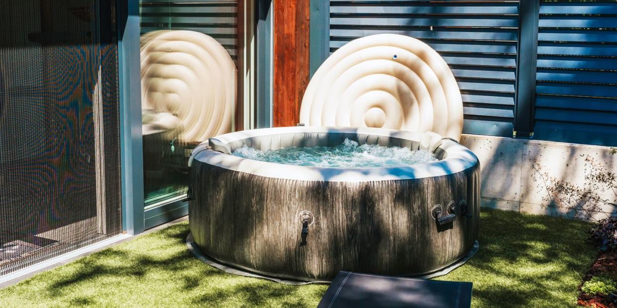 inflatable hot tub in backyard