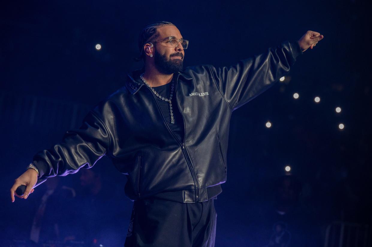 A video of hip-hop icon Drake rocking a No. 14 throwback Jordan Brand Bearcats jersey was reposted on X on Tuesday by podcast host Brandon Saho.