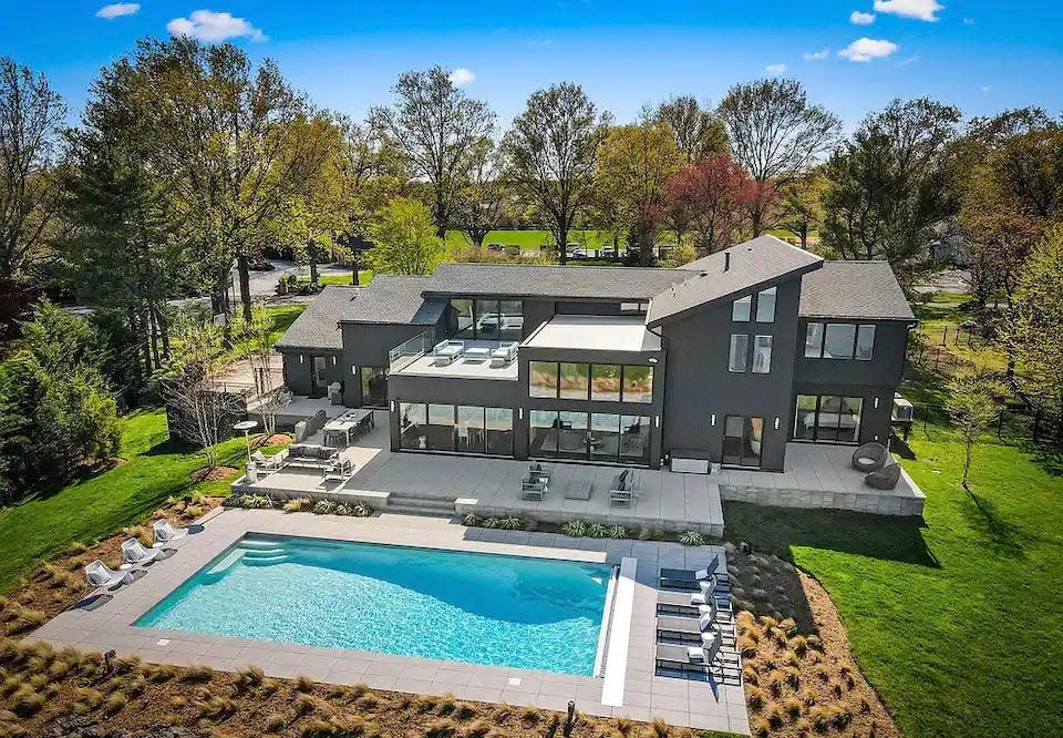 This Rumson waterfront estate can host up to 12 guests.