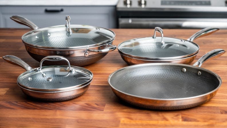 Best gifts for couples: Hexclad cookware.