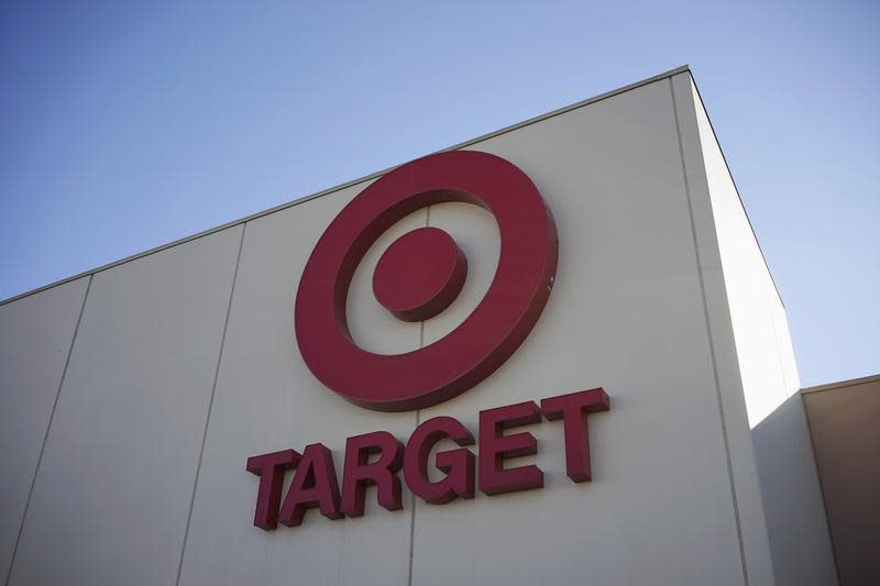 The sign outside the Target store is seen in Arvada, Colorado January 10, 2014. REUTERS/Rick Wilking