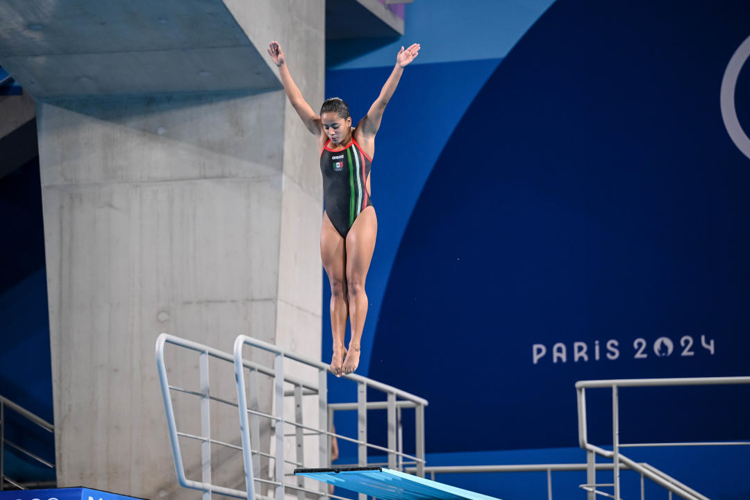 Alejandra Estudillo Torres de México compite durante la semifinal de trampolín de 3 m femenino el día 13 de los Juegos Olímpicos de París 2024 en el Centro Acuático el 8 de agosto de 2024 en París, Francia. (Foto de Harry Langer/DeFodi Images vía Getty Images)