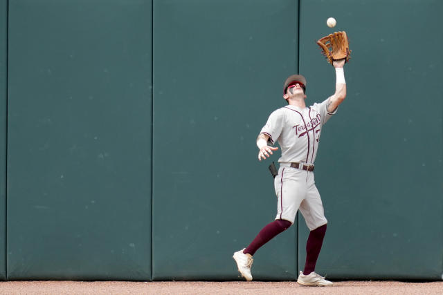 Texas A&M walks off in Game 1 of NCAA baseball super regionals 