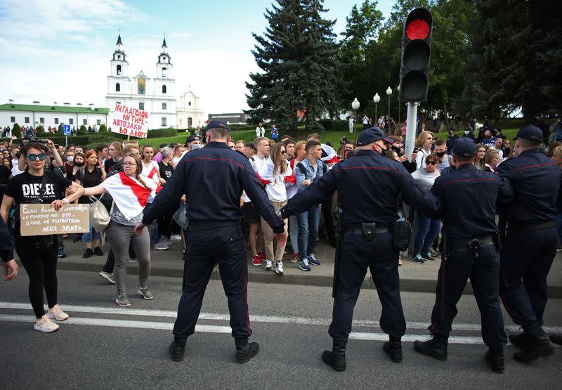 Students protest against presidential election results in Minsk