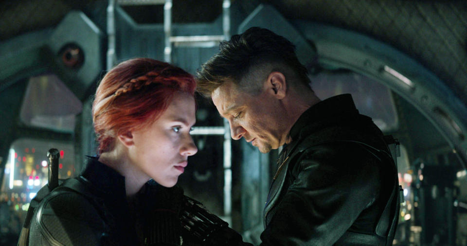 AVENGERS: ENDGAME, (aka AVENGERS 4), from left: Scarlett Johansson as Natasha Romanoff / Black Widow, Jeremy Renner as Clint Barton / Hawkeye, 2019. © Walt Disney Studios Motion Pictures / © Marvel Studios / courtesy Everett Collection