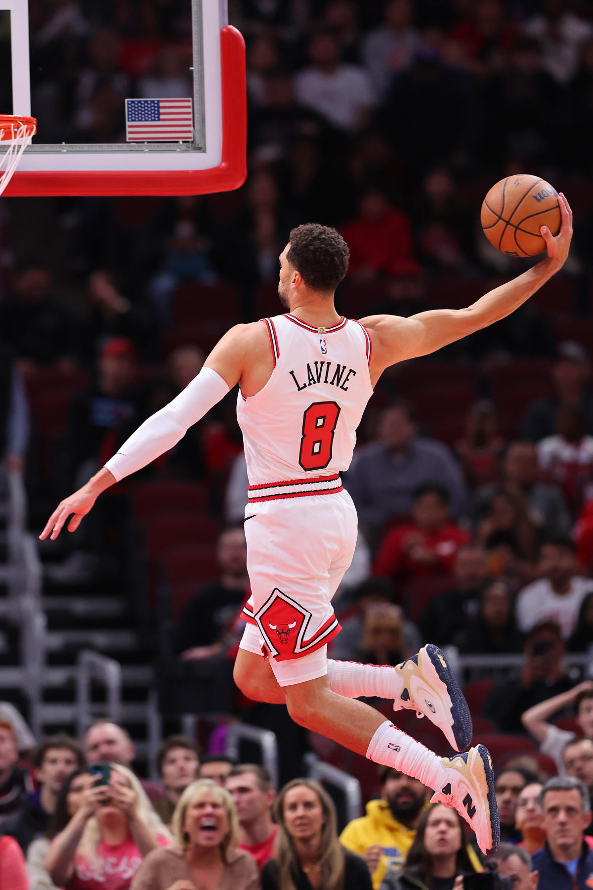 Bulls beat Nuggets in home preseason opener