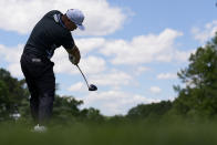 Sungjae Im, of South Korea, hits his tee shot on the third hole during the third round of the Wells Fargo Championship golf tournament at the Quail Hollow Club Saturday, May 11, 2024, in Charlotte, N.C. (AP Photo/Chris Carlson)
