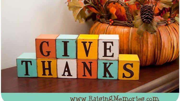 give thanks sign easy thanksgiving crafts for kids
