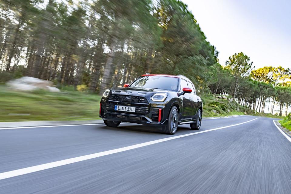 2025 mini countryman jcw