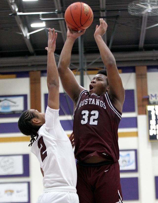 Salina Central boys basketball battles through three games of the