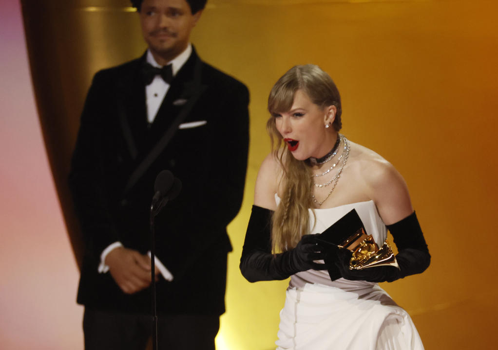 Los Angeles, CA - February 04: Taylor Swift at the 66th Grammy Awards held at the Crypto.com Arena  in Los Angeles, CA, Sunday, Feb. 4, 2024. (Robert Gauthier / Los Angeles Times via Getty Images)