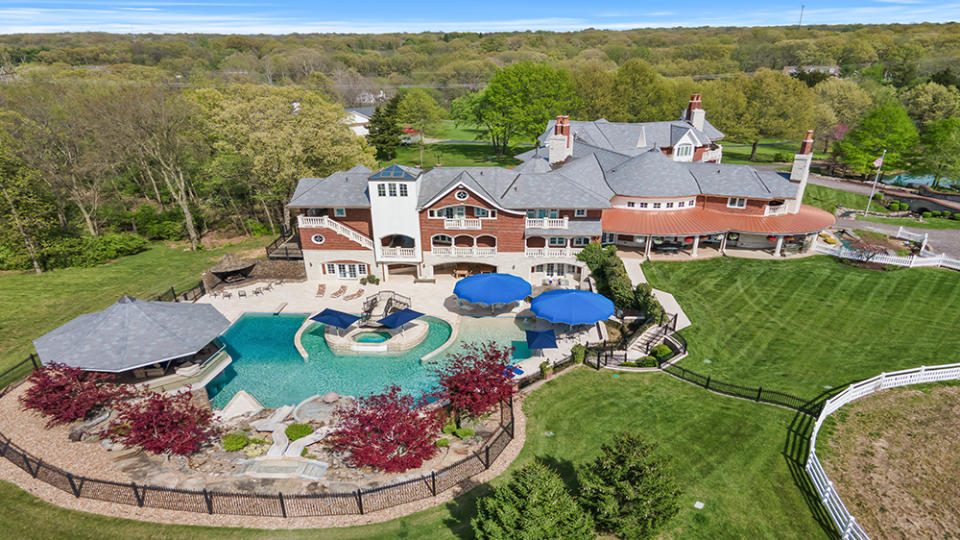 Missouri — Hillside Court, $13.9 Million