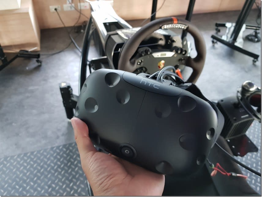 VR 就要這樣玩！全台最大虛擬實境體驗館開幕