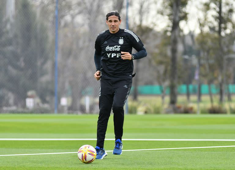 Portanova, listo para el desafío: "Yo tengo que ver a las jugadoras y evaluarlas. Fui jugador, pisé muchos vestuarios"