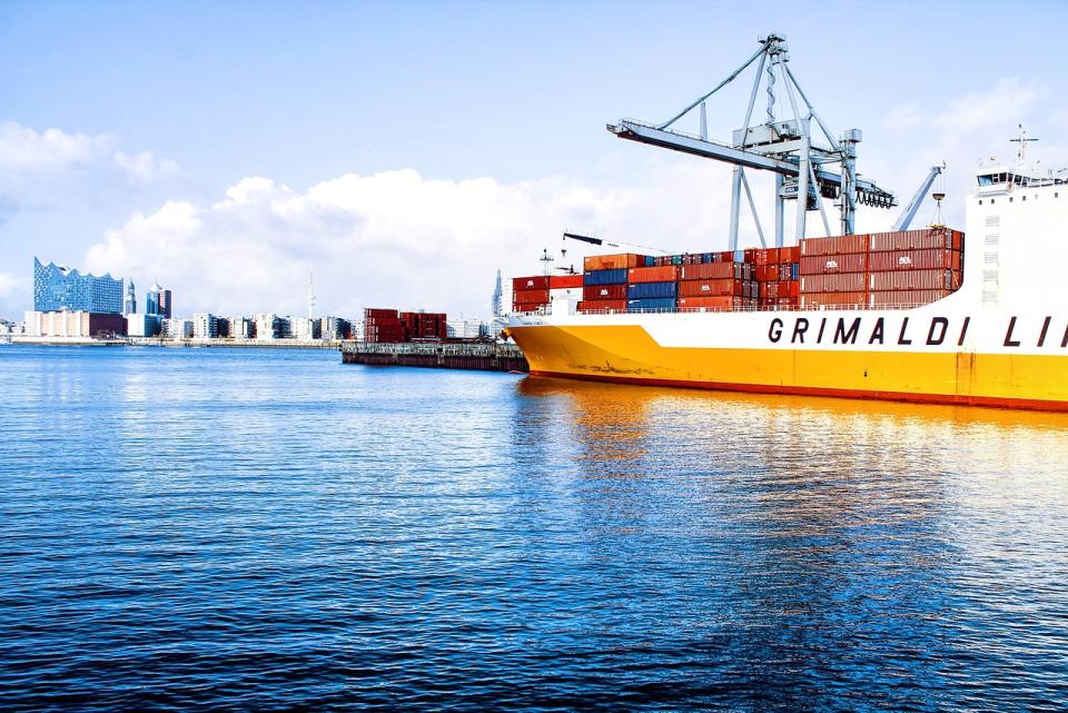 10 Best Marine Shipping Stocks to Buy Now