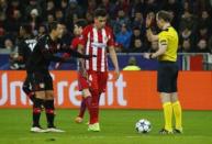 Football Soccer - Bayer Leverkusen v Atletico Madrid - UEFA Champions League Round of 16 First Leg - BayArena, Leverkusen, Germany - 21/2/17 Bayer Leverkusen's Javier Hernandez remonstrates with referee William Collum Reuters / Wolfgang Rattay Livepic