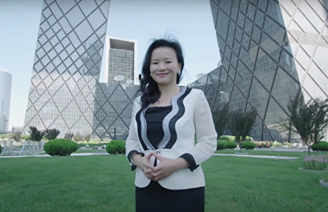 澳洲籍華裔記者成蕾在服刑期滿後，今天被中國驅逐出境。成蕾之前是《環球電視網》CGTN 的記者。   圖 : 翻攝自澳洲外交商務部