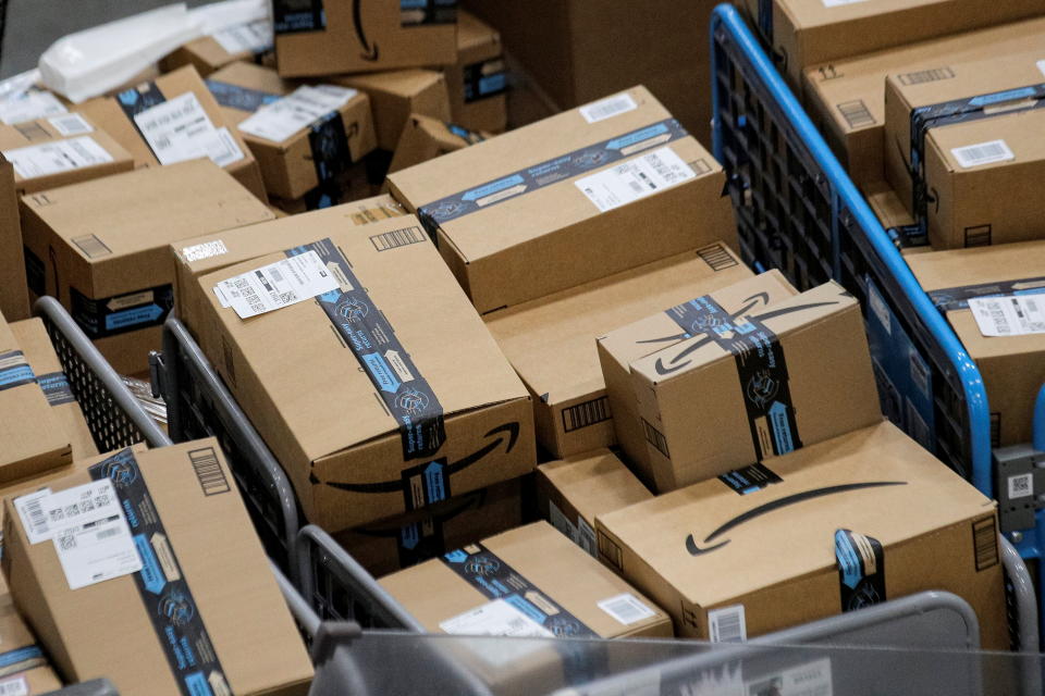 Packages are seen inside Amazon's distribution center in Staten Island, New York, late last year. Amazon workers at an Alabama warehouse will vote by mail in February and March on whether to unionize. (Photo: Brendan McDermid / Reuters)