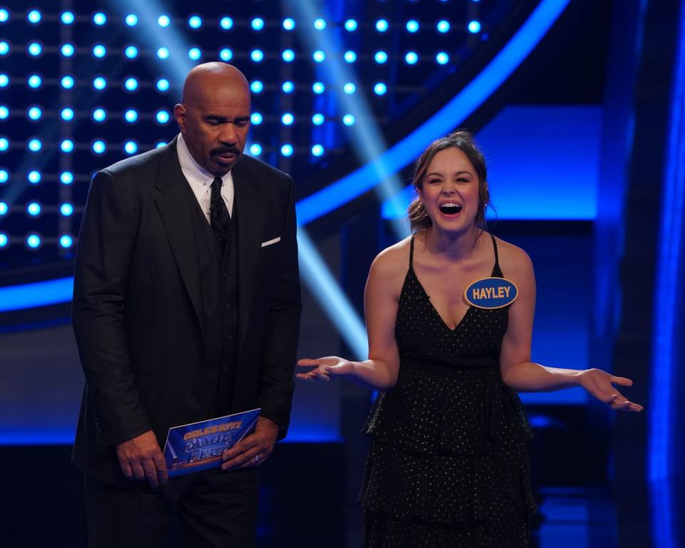 <p>However, <a href="https://wach.com/news/local/a-behind-the-scenes-look-at-family-feud" rel="nofollow noopener" target="_blank" data-ylk="slk:former contestant Libbi Sheridan revealed;elm:context_link;itc:0;sec:content-canvas" class="link ">former contestant Libbi Sheridan revealed</a> that between takes professionals are on hand for touchups. </p>