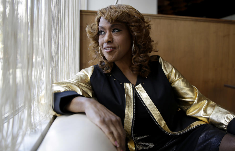 This Jan. 15, 2014 photo shows actress and singer Jennifer Holliday during an interview in Atlanta. Holliday, best known for her Tony-winning performance as Effie in the original Broadway production of “Dreamgirls” and the iconic rendition of “And I Am Telling You I’m Not Going,”released her first solo album in two decades. (AP Photo/John Bazemore)