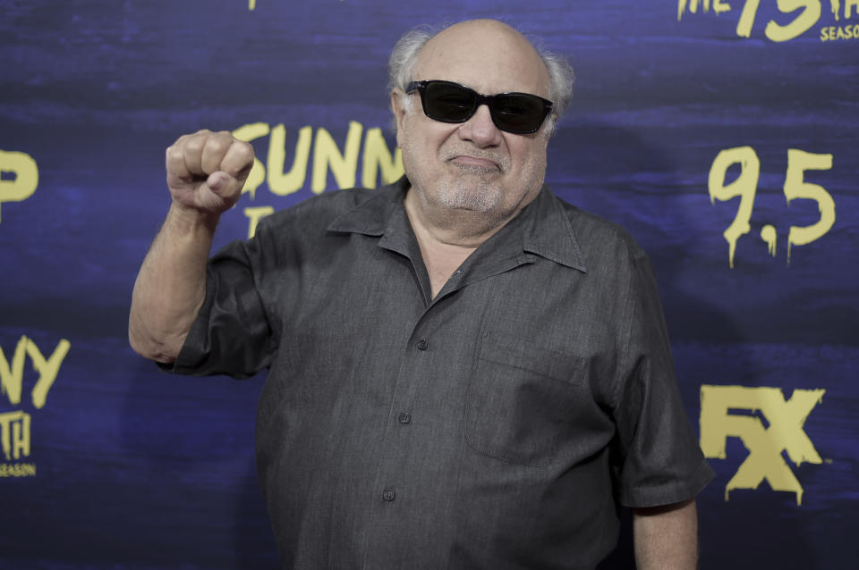 Danny DeVito llega a la premiere de la 13ra temporada de "It's Always Sunny in Philadelphia" el 4 de septiembre del 2018 en Los Angeles. DeVito recibió el Premio Donostia a la Trayectoria en el Festival de Cine de San Sebastián el sábado 22 de septiembre del 2018 en San Sebastián, España. (Foto por Richard Shotwell/Invision/AP)