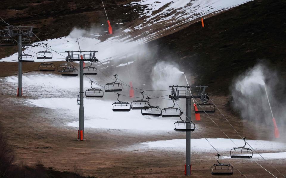 Peyragudesski resort, southwestern France - CHARLY TRIBALLEAU/AFP