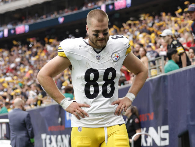 Steelers vs Rams: TE Pat Freiermuth expected to miss Sunday's game