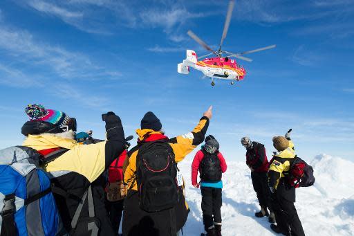 Stranded Antarctic passengers evacuated to freedom