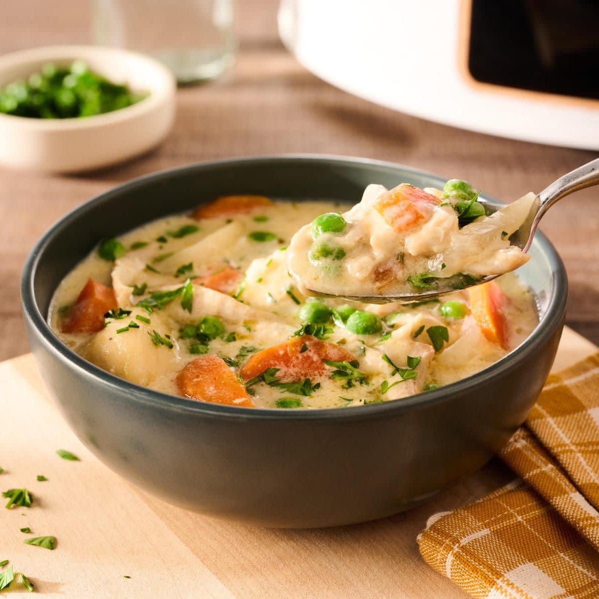 slow cooker chicken and dumplings fall recipe