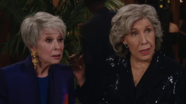 Rita Moreno as Maura and Lily Tomlin as Lou in "80 for Brady"<p>Paramount Pictures</p>