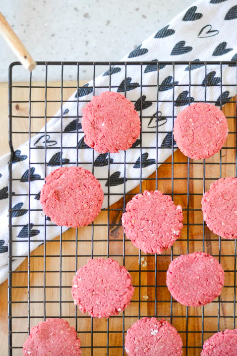 homemade dog treats, chicken and beet dog treats, three little ferns