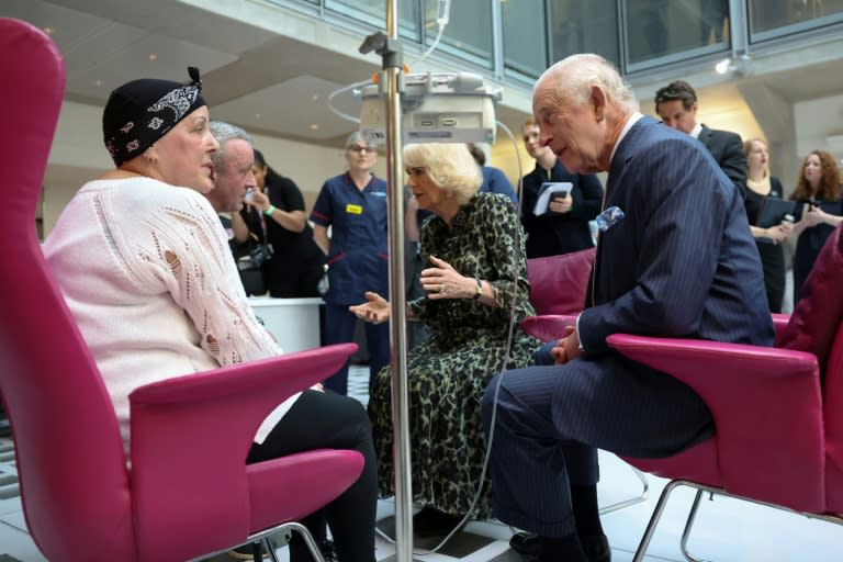 Der britische König Charles III. hat sich am Dienstag erstmals seit Bekanntwerden seiner Krebserkrankung vor knapp drei Monaten wieder offiziell in der Öffentlichkeit gezeigt. (Suzanne Plunkett)
