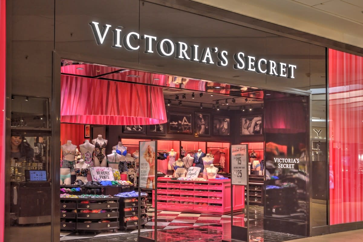 The real "Victoria's Secret" is the retailer's low-key lenient pet policy.<p>damann via Shutterstock</p>