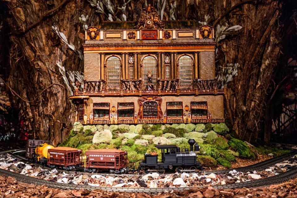 New York Botanical Garden Train Show and Glow during holiday season