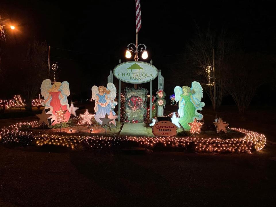 Crystal Springs is south of Jackson and hosts the annual Chautauqua Christmas Light Show at Chautauqua Park with more than 100 displays and 10,000 lights.