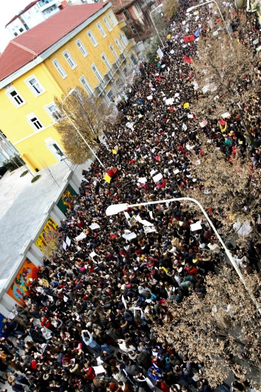 The students have so far refused Prime Minister Edi Rama's offers of dialogue. On Tuesday he again urged them on Facebook to "build a bridge of communication with the government"