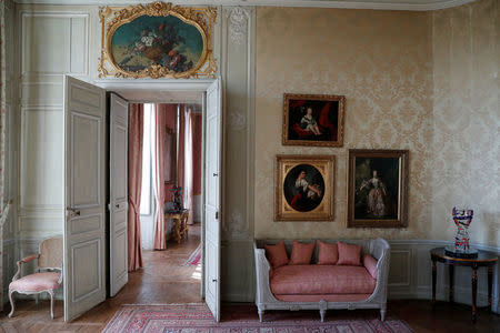 A painting "Portrait of Marquise de Pompadour, 1759" (R) by French painter Francois Boucher (1703-1770) is seen on a wall at the Chateau de Menars, on the Loire River, France November 6, 2017. REUTERS/Gonzalo Fuentes