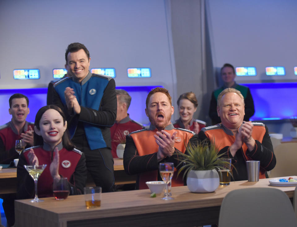 THE ORVILLE: L-R: Halston Sage, Seth MacFarlane, Scott Grimes and guest star Larry Joe Campbell in the "Cupid's Dagger" episode of THE ORVILLE airing Thursday, Nov. 9 (9:01-10:00 PM ET/PT) on FOX. ©2017 Fox Broadcasting Company. Cr: Ray Mickshaw/FOX