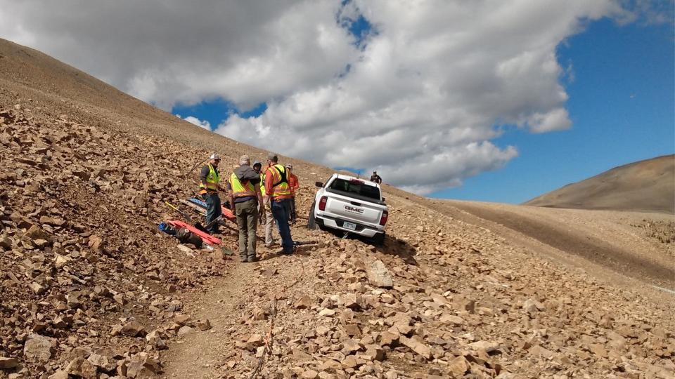 There’s a New GMC Canyon AT4 Stuck on a Colorado Hiking Trail at 14,000 Feet (UPDATE) photo