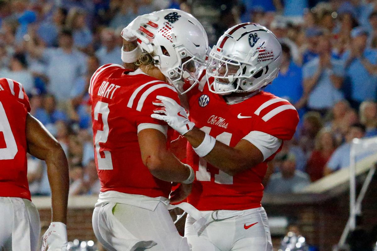 How Ole Miss football style and JJ Pegue’s touchdowns lead Rebels fans to break attendance records