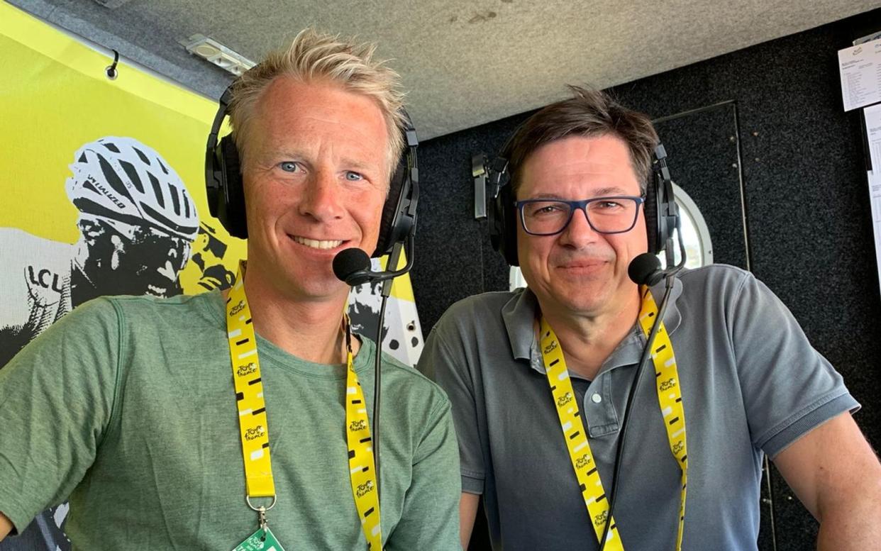 Bewährtes Tour de France-Duo im Ersten: ARD-Radsport-Experte Florian Naß (rechts) und der ehemalige Radprofi Fabian Wegmann kommentieren auch in diesem Jahr wieder das größte Radrennen der Welt. (Bild: Florian Naß)