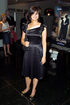 Phoebe Cates at the New York premiere of MGM's De-Lovely