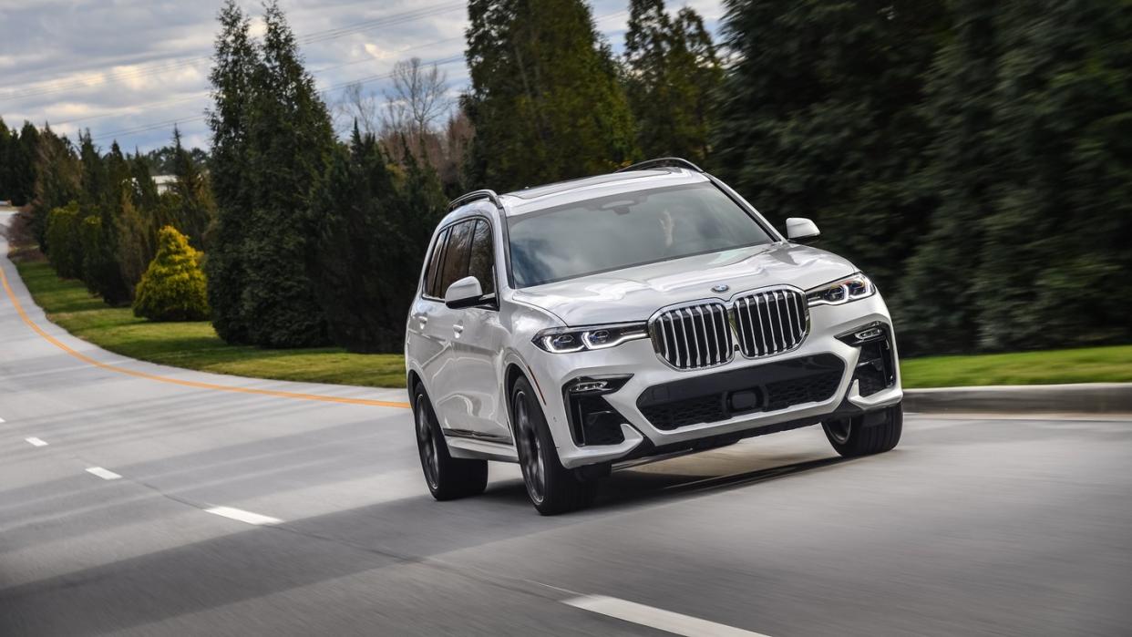 Großer Bruder des X5: BMW lanciert mit dem neuen X7 ab Mai ein neues Topmodell seiner SUV-Palette. Foto: Uwe Fischer/BMW AG