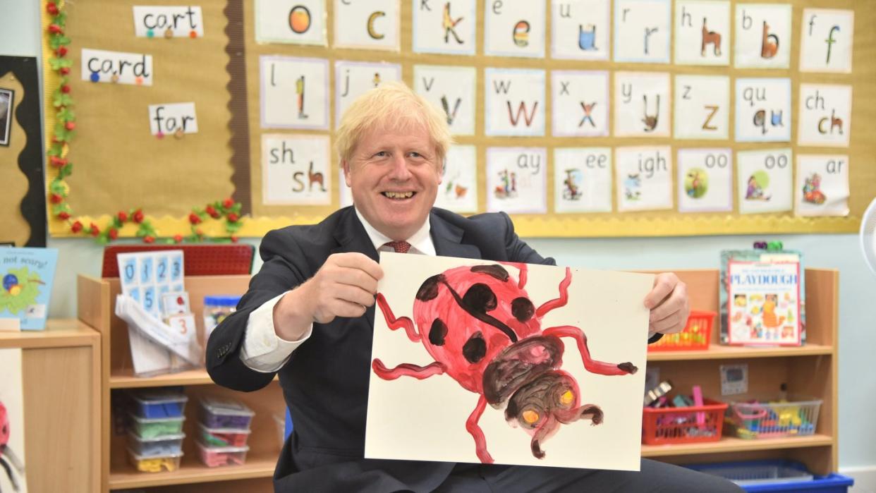 Premierminister Boris Johnson im vergangenen Monat beim Besuch einer Schule in der Grafschaft Kent.