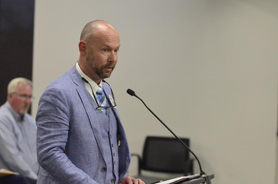 Clayton Smith, resident at Hale Terrace, speaks in opposition to a proposed housing development off South 37th Street in the east side of Richmond at Monday night's Richmond Common Council meeting, April 15, 2024.