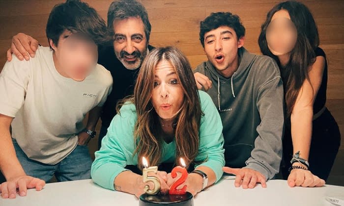 Nuria Roca celebra su 52 cumpleaños rodeada de toda su familia y con una bonita reflexión sobre el pasado