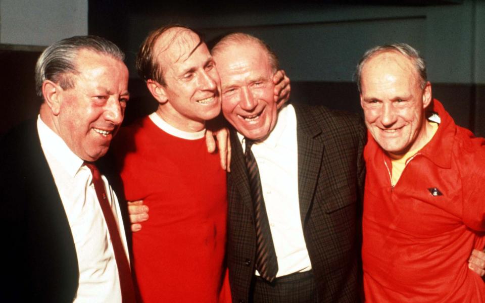 Manchester United's Bobby Charlton with his manager Sir Matt Busby, Jimmy Murphy and Jack Crompton