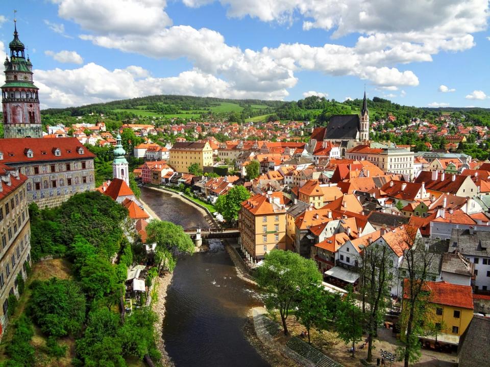 For a pint-sized Prague, visit Český Krumlov in the South Bohemia region (Photo by Mike Swigunski on Unsplash)